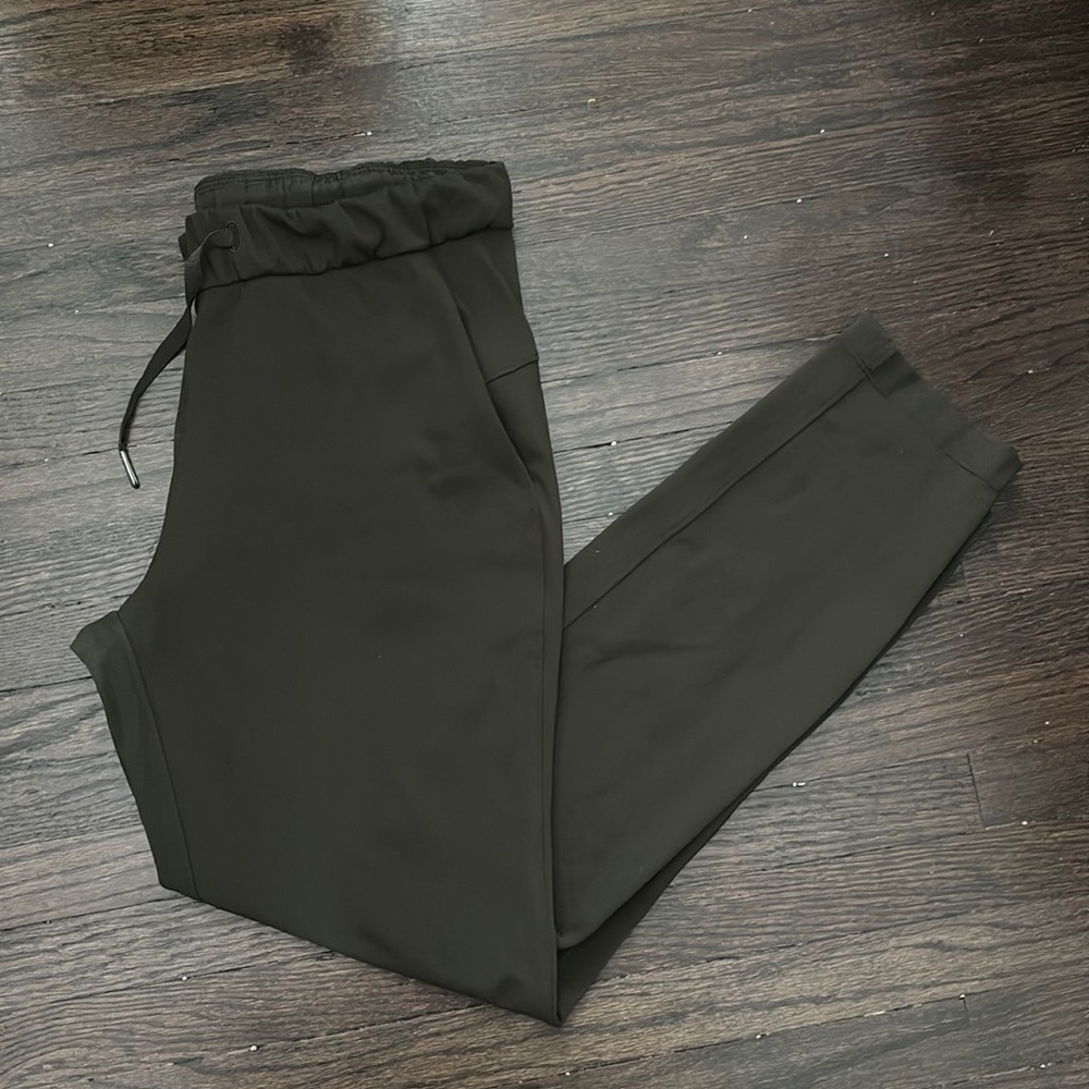 Green lululemon pants